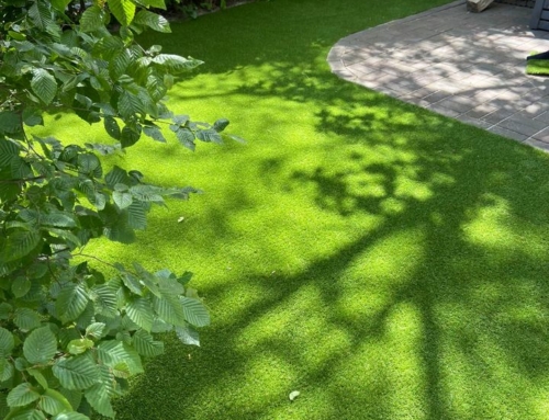 Hier wurden auf 22 qm der Kunstrasen Aura von RoyalGrass verlegt